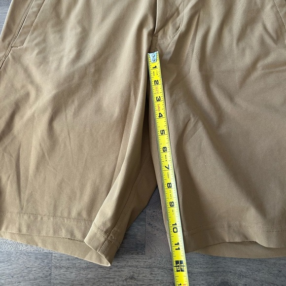 Lululemon Men’s Shorts size 34 - Picture 8 of 8